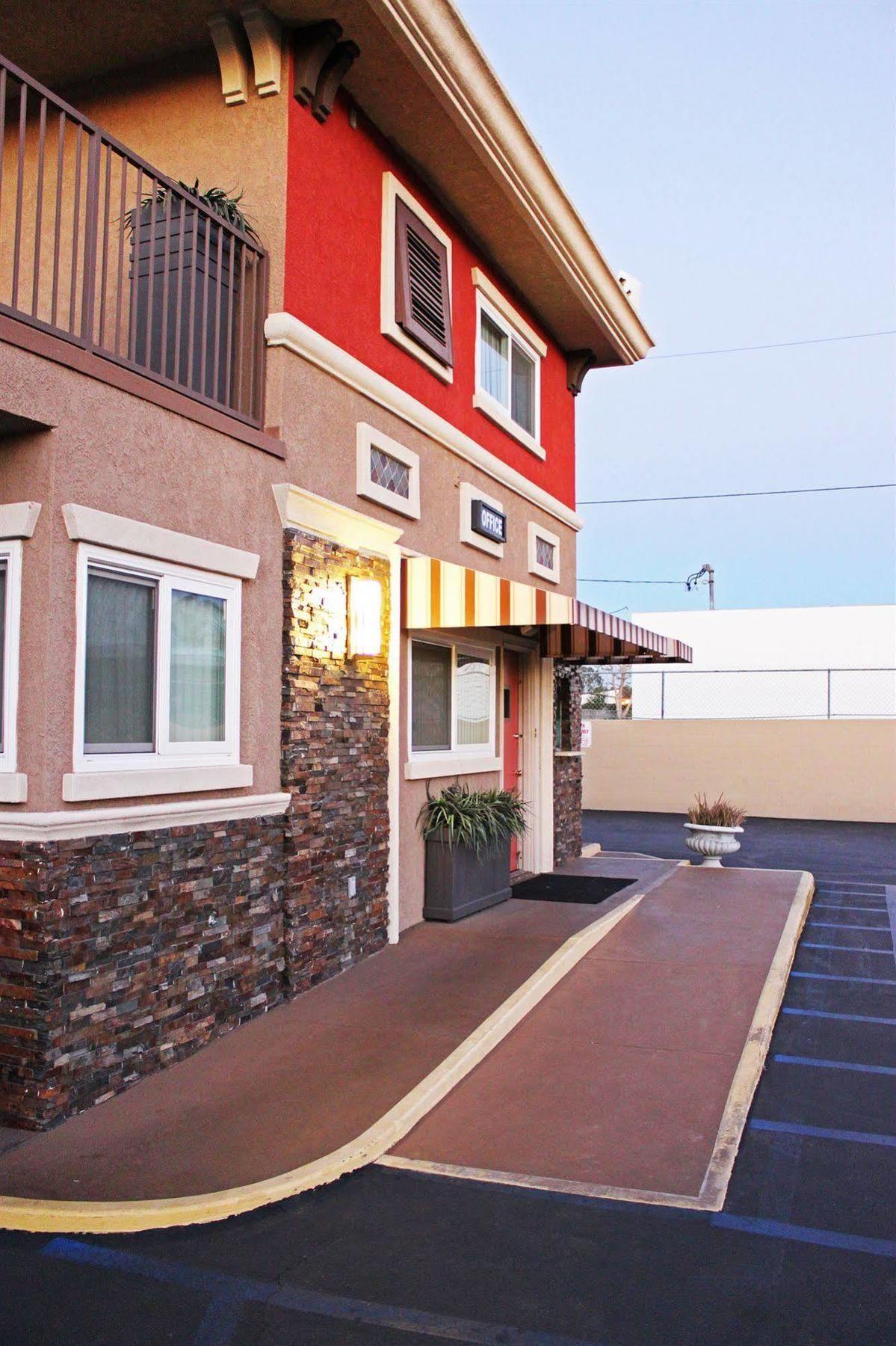 Friendly Hills Inn ウィッティア エクステリア 写真